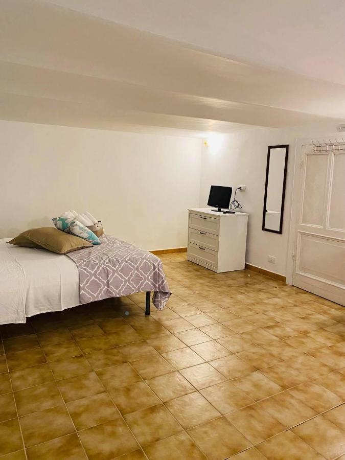 Vico Gli Scalzi Apartment Gaeta Exterior photo